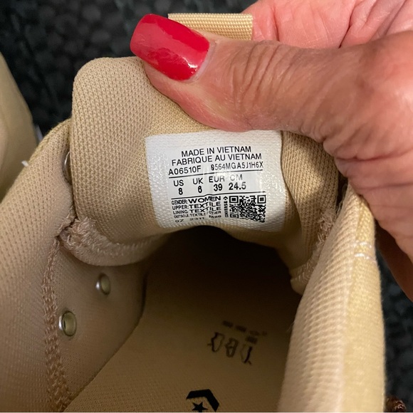 ‼️CONVERSE ALL STAR‼️Sneakers, Size 8 - Picture 2 of 7